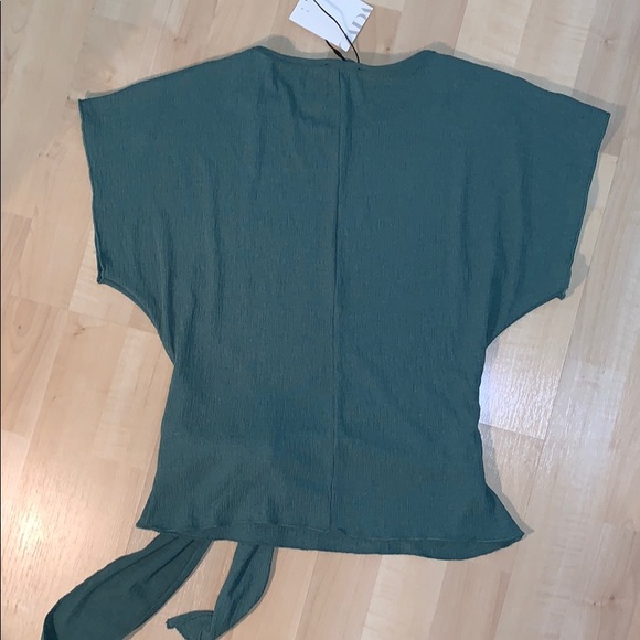 Nwt ZARA Crepe Tie Short Sleeve Top - Picture 4 of 5